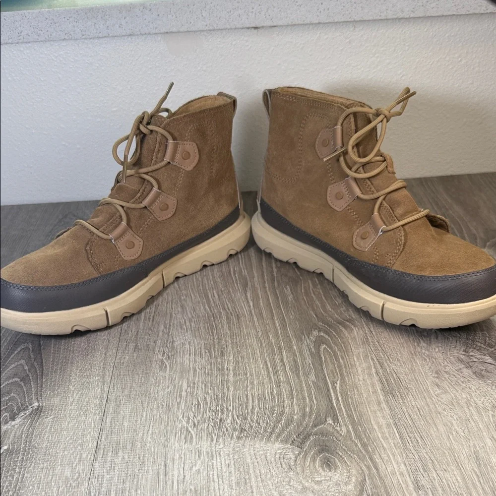 Sorel Brown Lace Up Boots - Picture 6 of 10